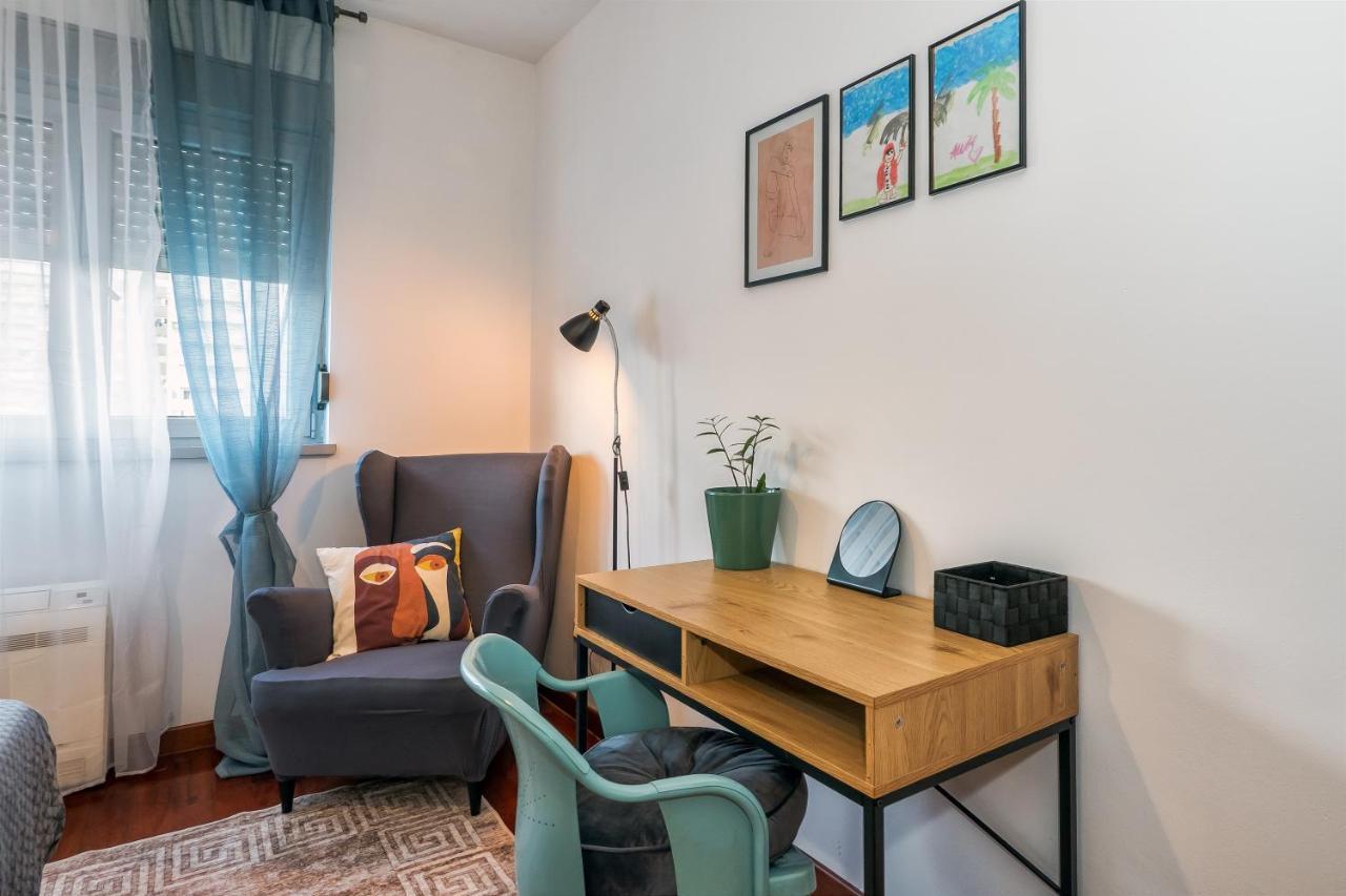 Airy 2-Br Apt W/ Open Layout & Modern Design Apartment Split Ngoại thất bức ảnh