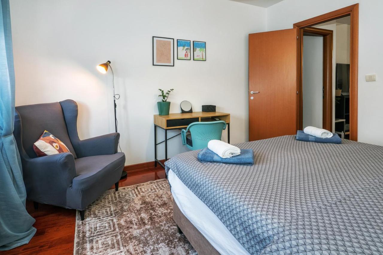 Airy 2-Br Apt W/ Open Layout & Modern Design Apartment Split Ngoại thất bức ảnh